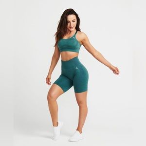 Oner Active Classic Seamless shorts in mineral green marl size small